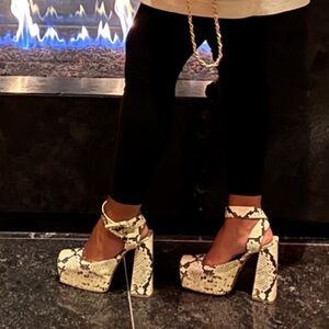 Bottega Veneta Python Tower Pump